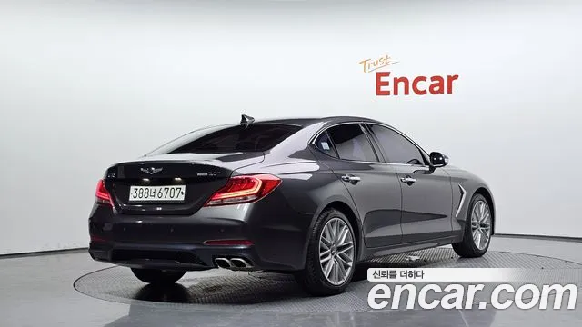 Genesis G70 2019 thumb 2