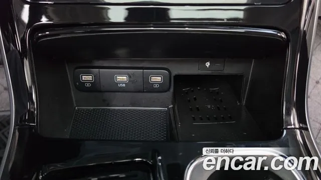 Kia Carnival 2020 thumb 11