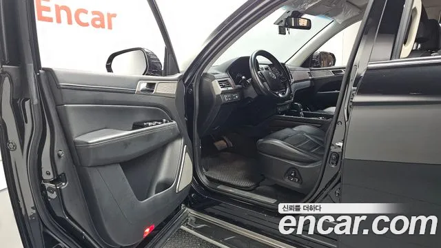 KG_Mobility_Ssangyong Rexton 2018 thumb 10