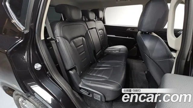 KG_Mobility_Ssangyong Rexton 2018 thumb 11
