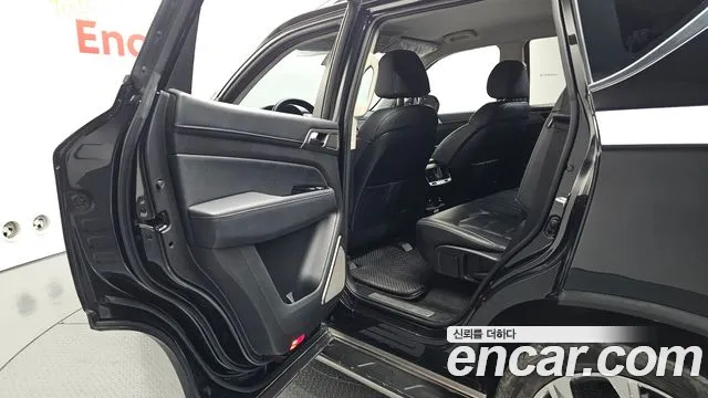 KG_Mobility_Ssangyong Rexton 2018 thumb 12