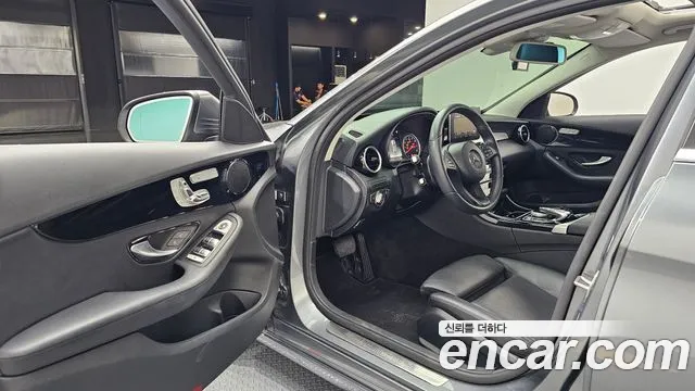 Mercedes-Benz C-Класс 2018 thumb 10