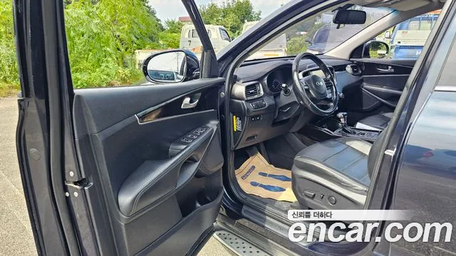 Kia Sorento 2017 thumb 10