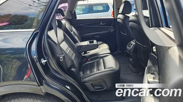 Kia Sorento 2017 thumb 12