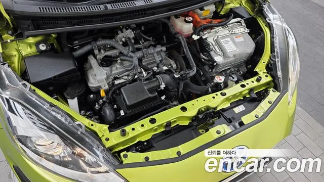 Toyota Prius 2018 thumb 6