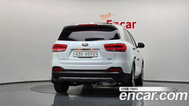 Kia Sorento 2015 thumb 4