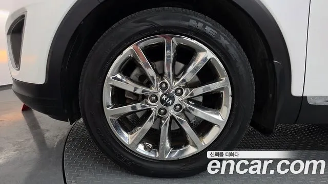 Kia Sorento 2015 thumb 5