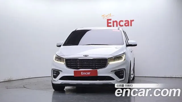 Kia Carnival 2019 thumb 2