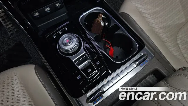 Kia Carnival 2022 thumb 8