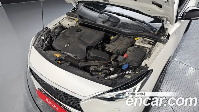Infiniti Q30 2019 thumb 6
