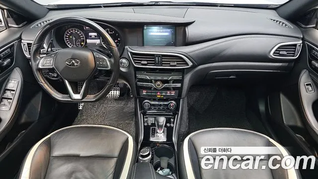Infiniti Q30 2019 thumb 7