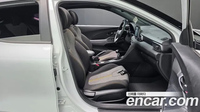 Hyundai Veloster 2018 thumb 11