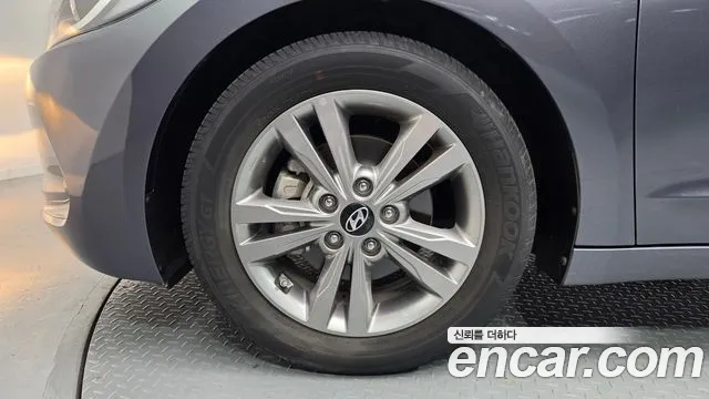 Hyundai Avante 2016 thumb 5