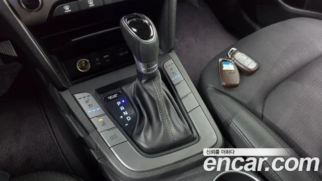 Hyundai Avante 2016 thumb 9
