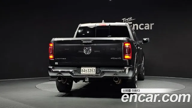 Dodge Ram Pick Up 2019 thumb 4