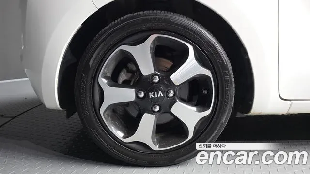 Kia Ray 2016 thumb 5