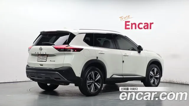 Nissan Rogue 2023 thumb 2
