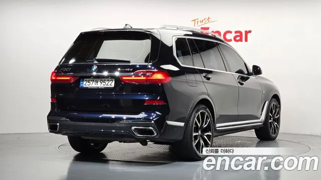 BMW X7 2022 thumb 2
