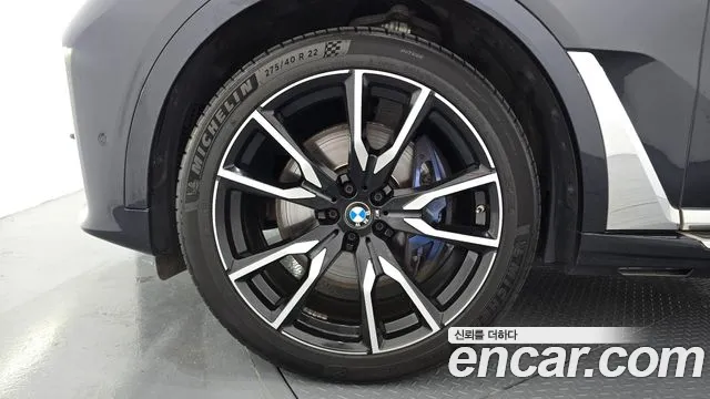 BMW X7 2022 thumb 5