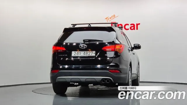Hyundai Santa Fe 2014 thumb 4