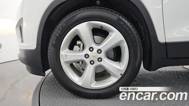 ChevroletGMDaewoo Tracker 2016 thumb 5