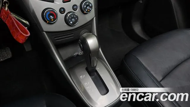 ChevroletGMDaewoo Tracker 2016 thumb 9