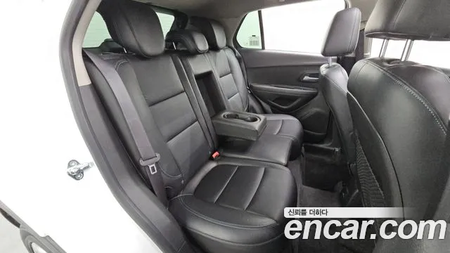 ChevroletGMDaewoo Tracker 2016 thumb 11