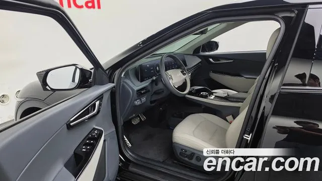 Kia EV6 2023 thumb 9
