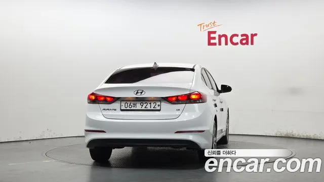 Hyundai Avante 2017 thumb 4