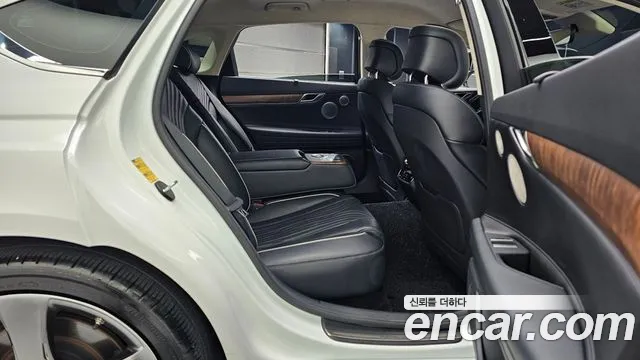 Genesis G80 2020 thumb 11