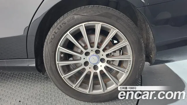 Mercedes-Benz C-Класс 2017 thumb 5
