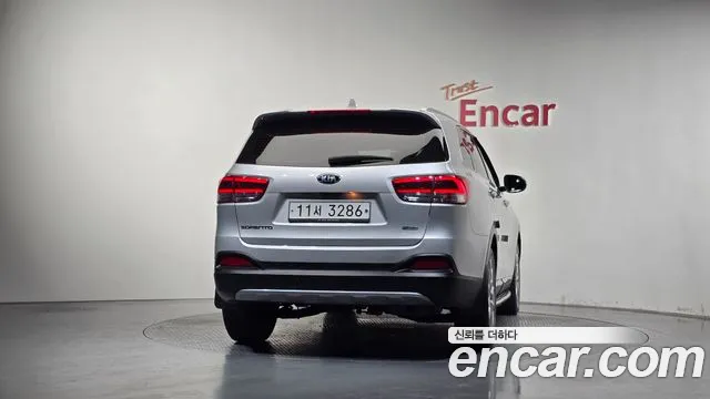 Kia Sorento 2015 thumb 4