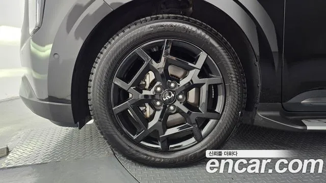 Kia Carnival 2024 thumb 5