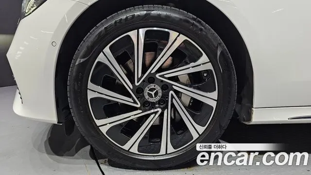 Mercedes-Benz E-Класс 2025 thumb 5