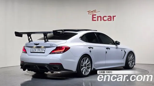 Genesis G70 2018 thumb 2
