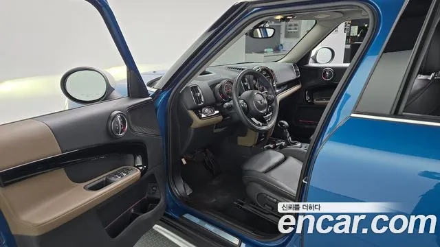 MINI Countryman 2019 thumb 9