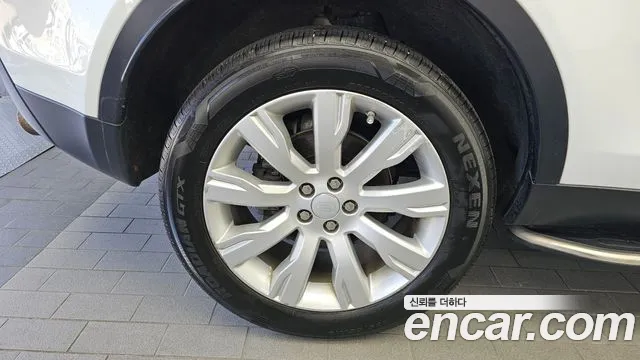 Land Rover Discovery Sport 2016 thumb 5
