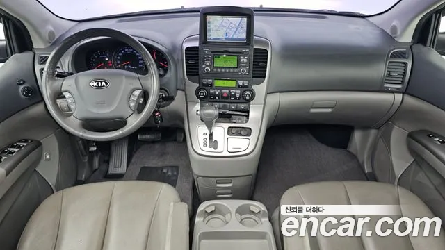 Kia Carnival 2012 thumb 7