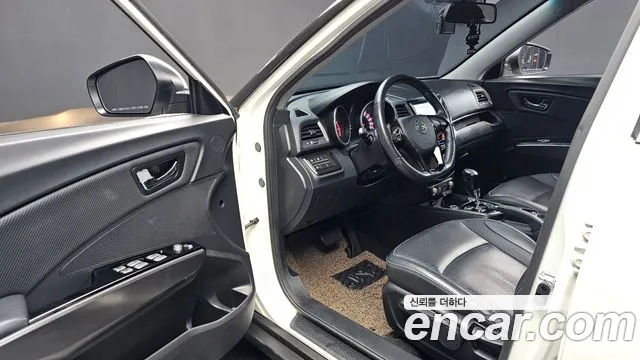 KG_Mobility_Ssangyong TIBOLI 2017 thumb 10