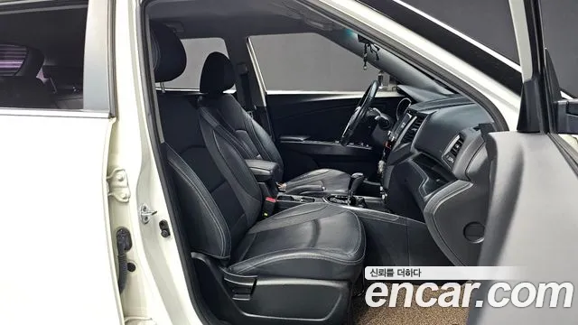 KG_Mobility_Ssangyong TIBOLI 2017 thumb 12