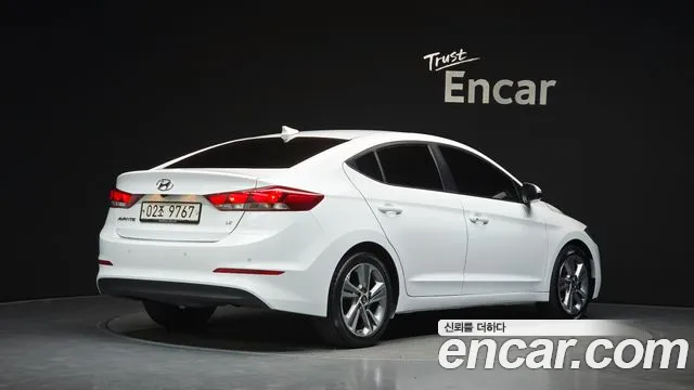 Hyundai Avante 2018 thumb 2
