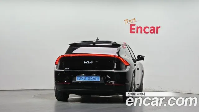 Kia EV6 2022 thumb 4