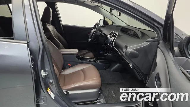 Toyota Prius 2019 thumb 11