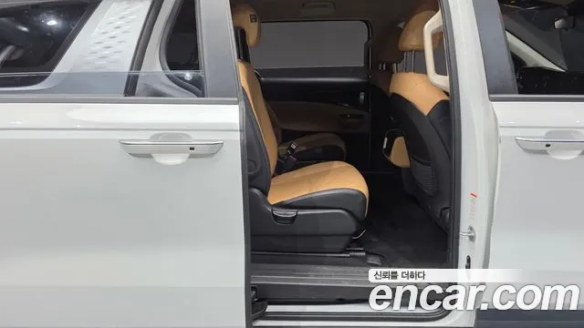 Kia Carnival 2022 thumb 12