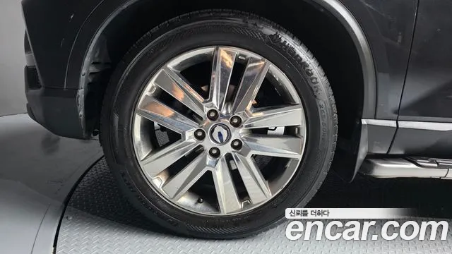 KG_Mobility_Ssangyong Rexton 2018 thumb 5