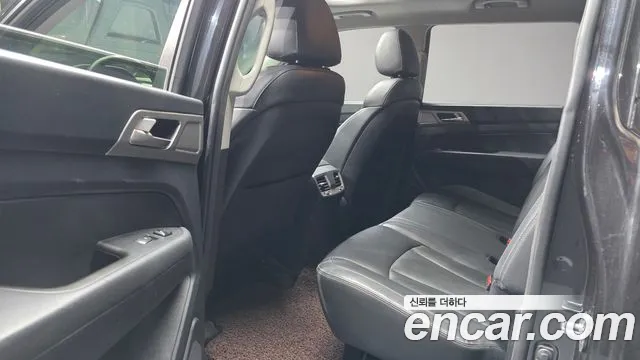 KG_Mobility_Ssangyong Rexton 2018 thumb 12