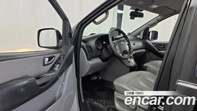 Hyundai Starex 2014 thumb 10
