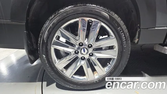 KG_Mobility_Ssangyong Rexton 2019 thumb 5