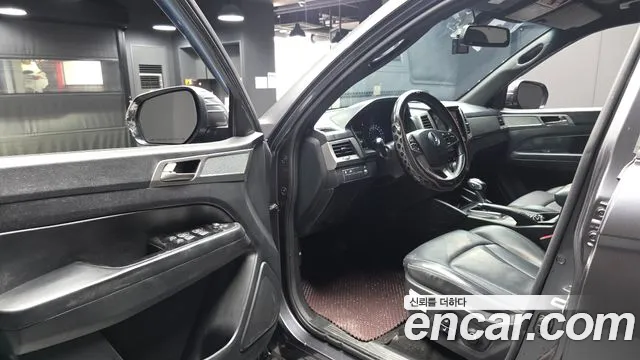 KG_Mobility_Ssangyong Rexton 2019 thumb 10