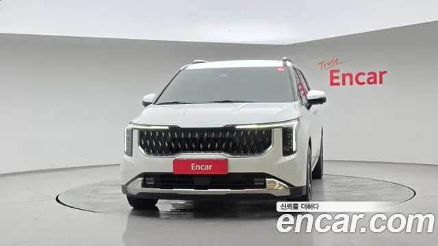 Kia Carnival 2024 thumb 3